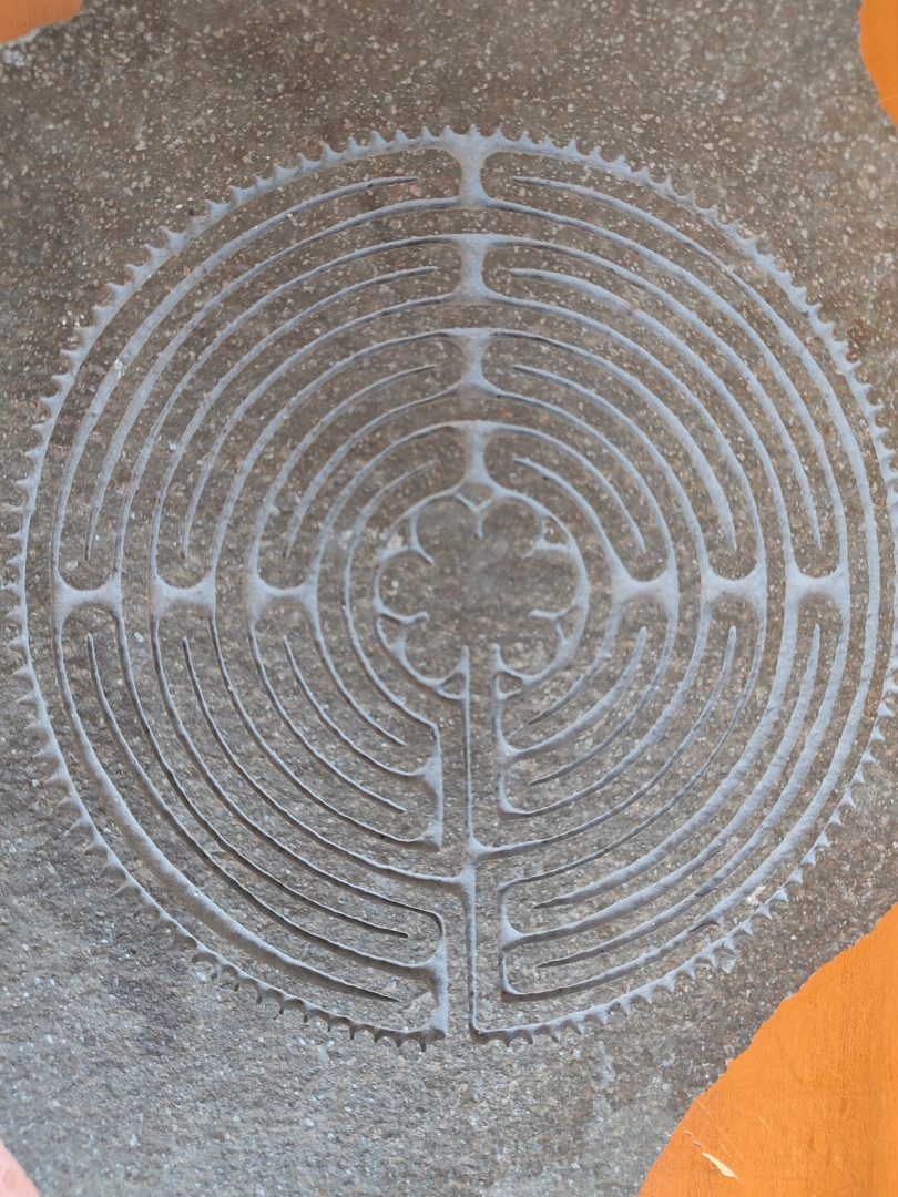 Labirint spiritual pe piatră - Image 3